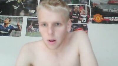 Gay Porn Surprise - Blond Boys on the Net!