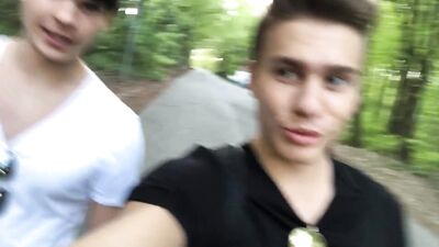 Jerkin Outside Twinks Porn - Handsome Guys in Action!