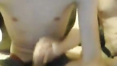 Gangbang Web-Cam: Friends on Gay Tube Oral & Handjob!