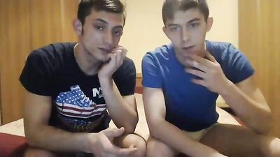 Straight Boys Licking Cute Twinks - Gay Porn Webcam Adventure