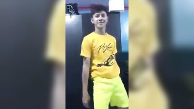 Boy Cute Dance - Gay Web-Cam Fun