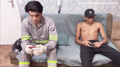 Gay Porn Twinks Bareback Flip Flops - Sexy Hot Amateurs!