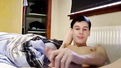 Gangbang Threeway with Cum-Drenched Cam Boys!