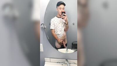 Gay Porn Showdown - Reflecting Dick and Mirror Boys!