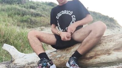 Beachside Masturbation: A Gay Porn Adventure