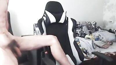 Young Romanian Webcam Guy Masturbating with Boys Porn