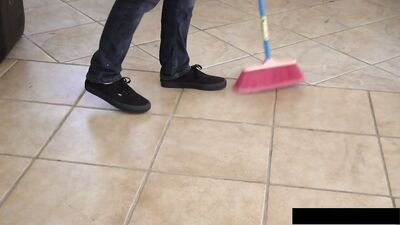 Gay Porn: Bareback Action with Cute Twink Boy Topping