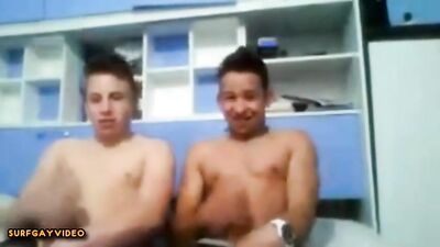 Gay Webcam Boys Porn Cum Shots and Handjobs