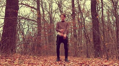 Gay Amateur Porn: Horny Boy Gets Naughty in the Woods!
