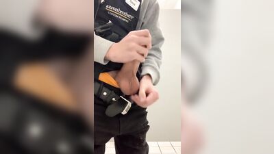 He Got Horny at Work: Twink Cocks and Amateur Cumshots