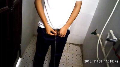 Awkward urinal guy amateur boys porn