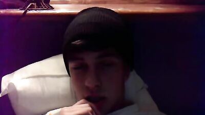 Irish twink web-cam solo adventure!