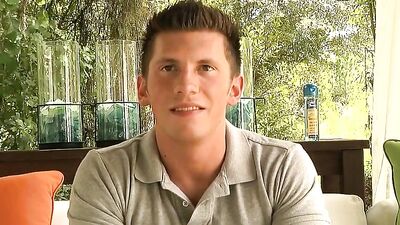 Gay Living Room Cumshot Porn - He Cums In The Living Room Gay Porn Videos!