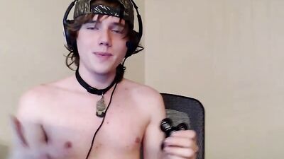 Gay Tube Ryescar - Shopping Spree Web-Cam Show with Huskyfox330