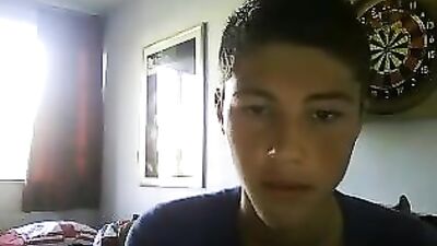 Gay Porn Amateurs Cumming on Handjobs