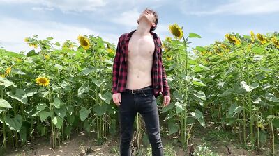 Outdoor Twink Amateur Porn - Gay Cocks and Action