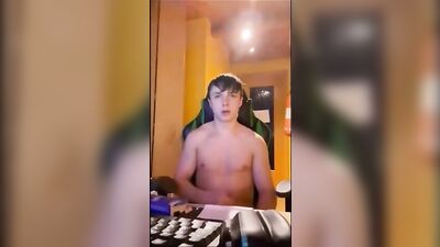 Fit Gamer Cumshot: A Tight Foreskin Adventure