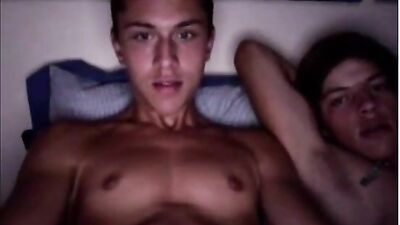 Webcam Muscles Cum Shots - Two Fit Guys Wanking Gay Porn Tube!