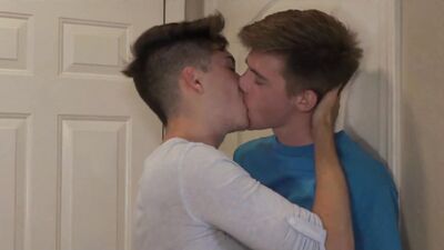 Bareback Jerk Off and Creampie with Boys Porn Lads!