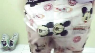 On-the-Job Tips For High School Interns: Masturbating Secrets Revealed!