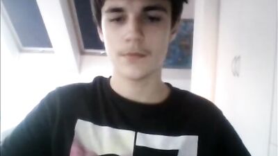 Young Amateur Cam Boy - Gay Porn on the Web!