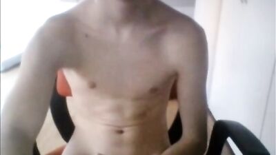 Young Amateur Cam Boy - Gay Porn on the Web!