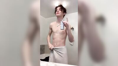 Gay Porn Sensation - Payton Towel Boys Dance Party Featuring Amateur Fun and Music