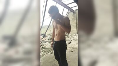 Public Outdoor Smoke Break: Frat Boy Jocks Pissing!