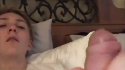 Young & Cutie: Gay Porn Blond Amateurs Orgasmic Cum!