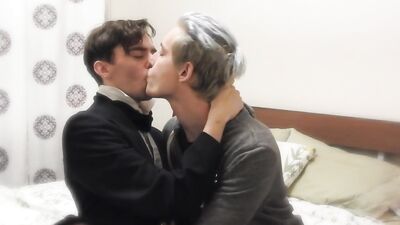 Kyles Vampire Rescue: Victors Fetish First Time Kiss!