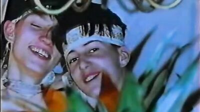 Gay Porn Videos: Amateur Assplay and Oral Stechmücken Knaben Passion!