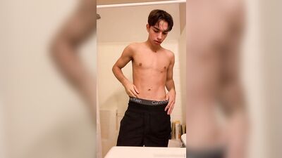 Gay Porn Amateur Hottie in the Shower - Steamy Solo Action!