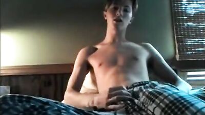 Gay Schoolboy Masturbation: Jerking Off Before Class