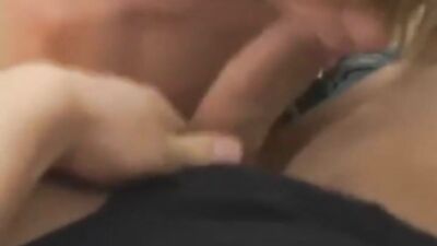 Friends with Benefits: Hardcore Bareback Blond Threesome!