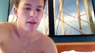 Gay Friends Suck and Fuck on GayTube: Amateur Assplay for Bareback Lovers!