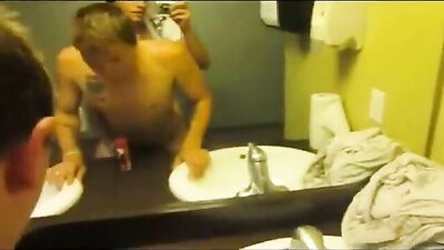 Gay Amateur Blows His Straight Friend At Toilet!