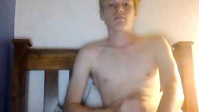 Gay Porn Bliss: Twinky Cam Show With The Cutest Blond Frat Boys