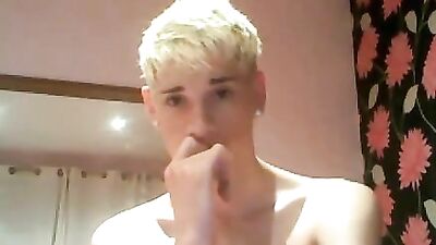 Blond Boys Porn Goes Wild in Gay Tube Show!