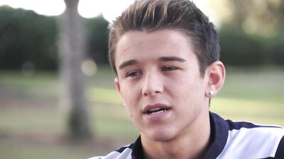 Gay Tube Evan Fucks Max: New Amateur Frat Experience!