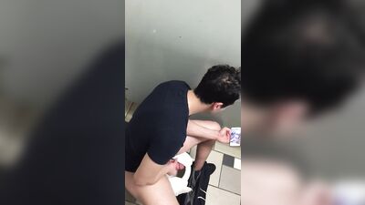 Gay Teen Spy Porn Exposed - Jerking Off and More!