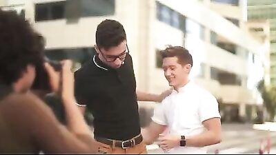 Gay Twinks Explosive Sex Show: Bareback Handjob Oral