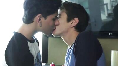 Double or Nothing - Heads I Top, Tails You Bottom