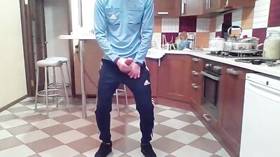 Young Gay Studs in Heat: Wanking and Pleasure in the Kitchen