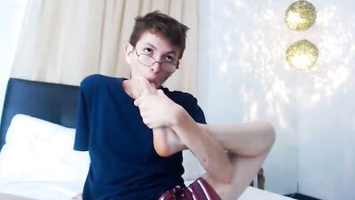 Gay Porn - Foot Worship, Cum & More with Sexy Nerds