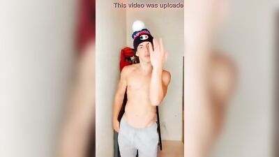 Groove with Gay Tube Dancer - Amateur Fun Solo