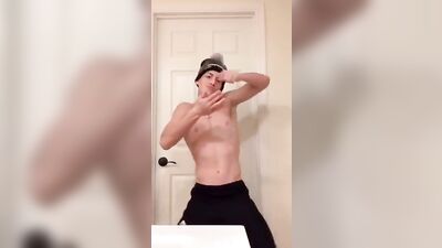 Groove with Gay Tube Dancer - Amateur Fun Solo