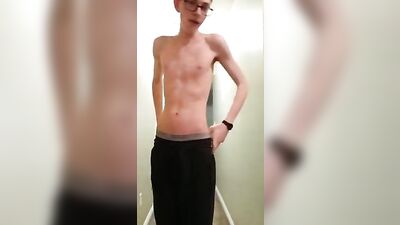 Gay Porn Big Cocks Amature Stripping Tube - Boys Lad Dreaming Dick