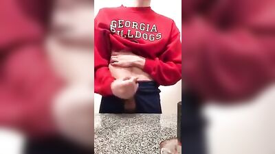 Gay Teen Porn Skinny Bulldogs Fan Jerks on Bathroom Counter!