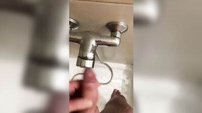 Hotel Desire: Steamy Shower Encounters in the Heart of the City
