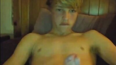 Blond Boys Web-Cam Porn: Almost Caught Exposed!